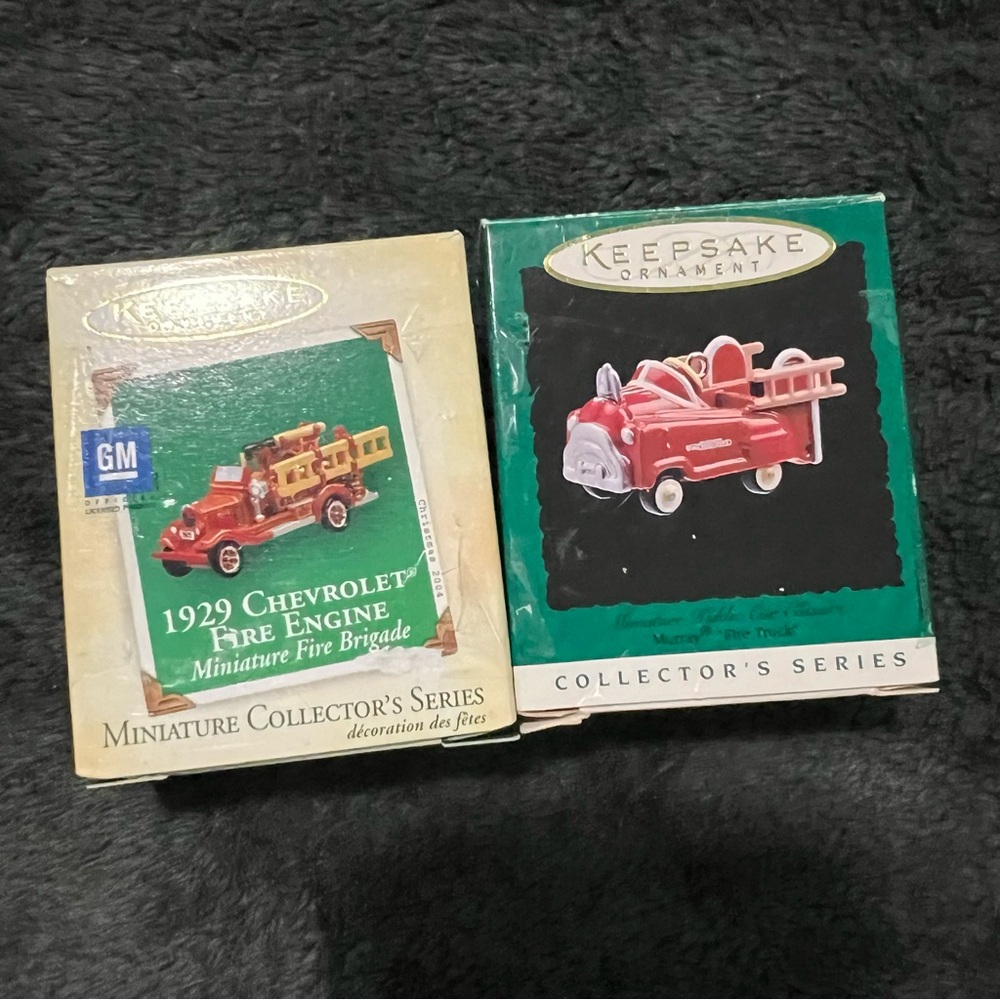 1996 Hallmark Miniature Ornament MURRAY FIRE TRUCK & 2004 Chevrolet Fire Engine